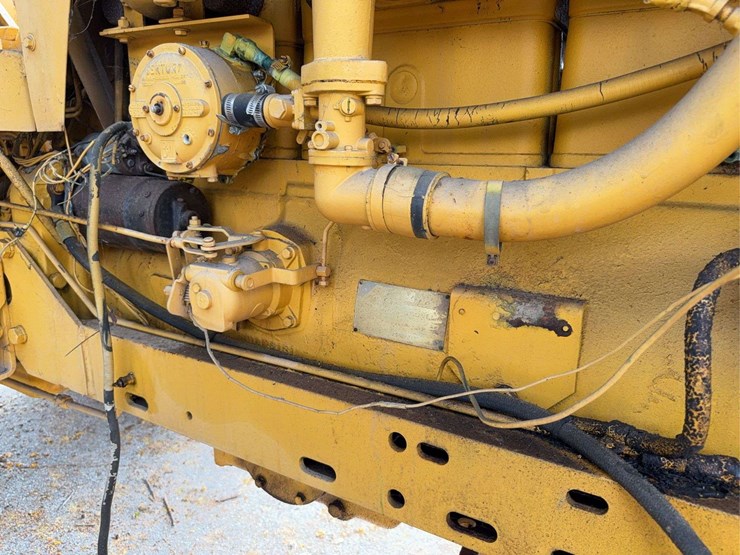 minneapolis-moline-g1000-image-23