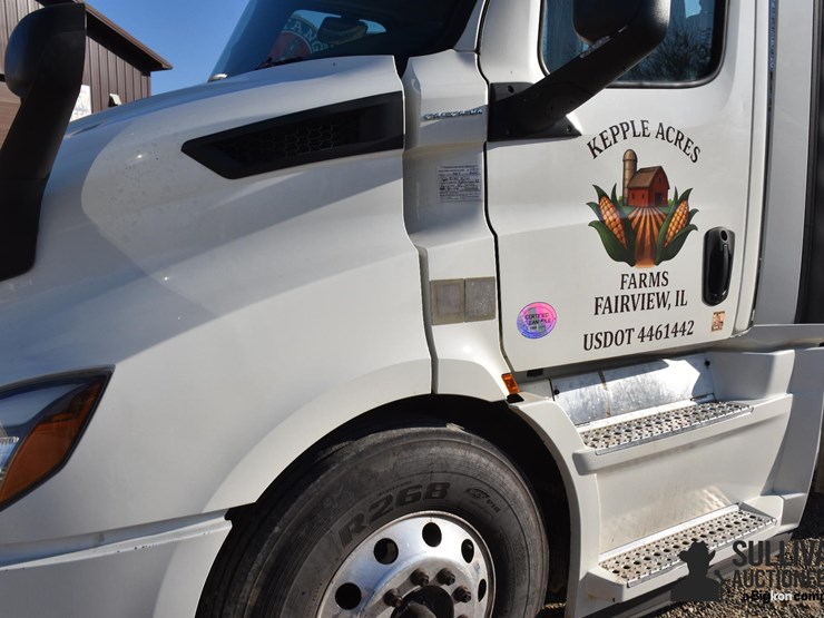 2019-freightliner-cascadia-116-t/a-truck-tractor-image-15