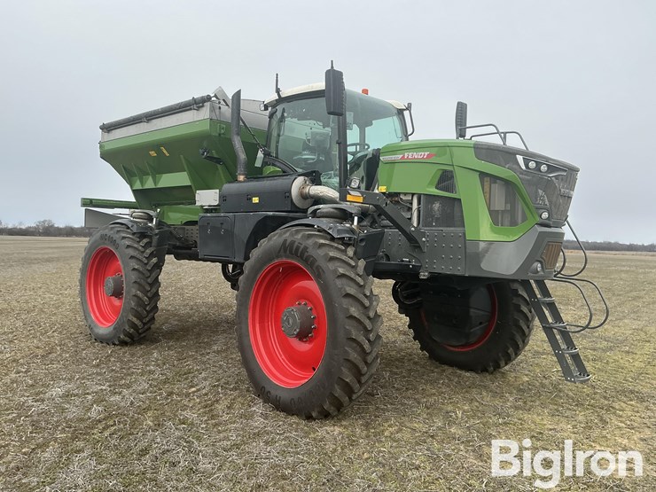 2023-fendt-rogator-934h-self-propelled-dry-spreader-image-3