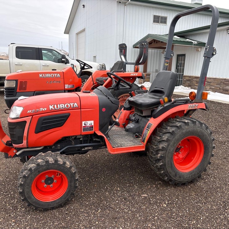 KUBOTA B2320