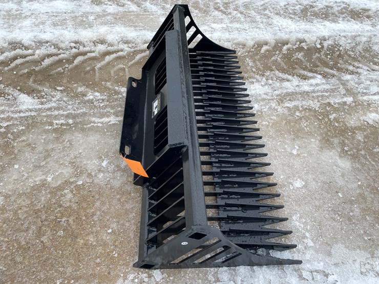 #2357-•-wolverine-mini-skid-steer-skeleton-bucket-image-4