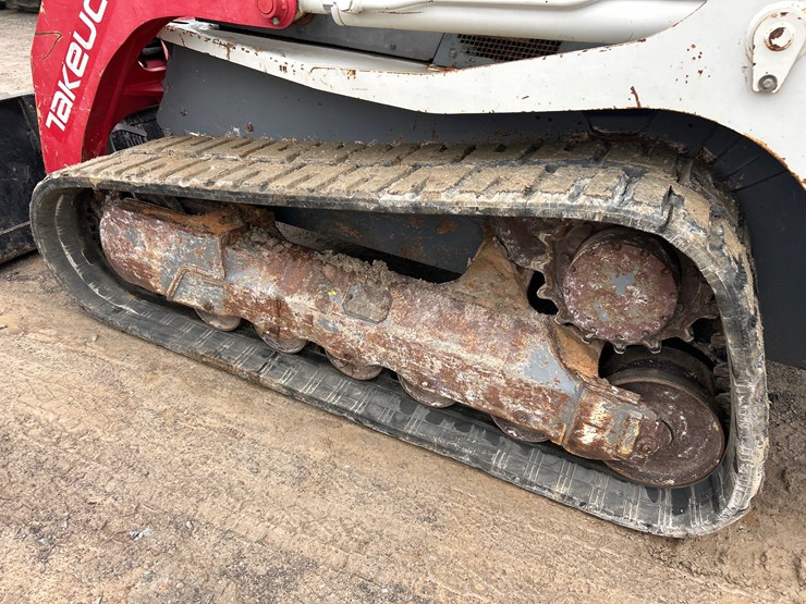 2017-takeuchi-tl12r2-image-8