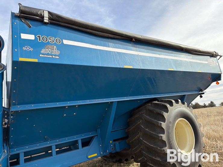 2009-kinze-1050-image-15