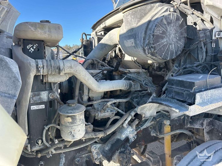 2003-sterling-l8500-image-7