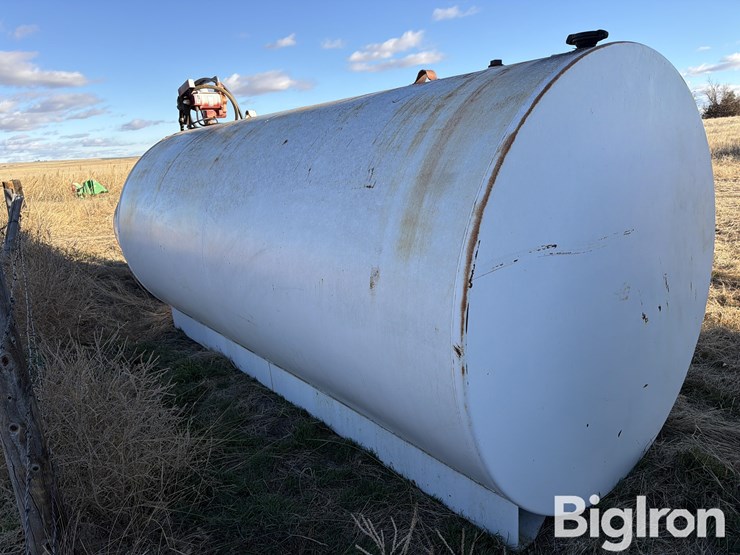 2000-gallon-fuel-tank-&-pump-image-5