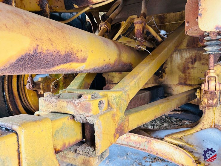 caterpillar-621-image-52