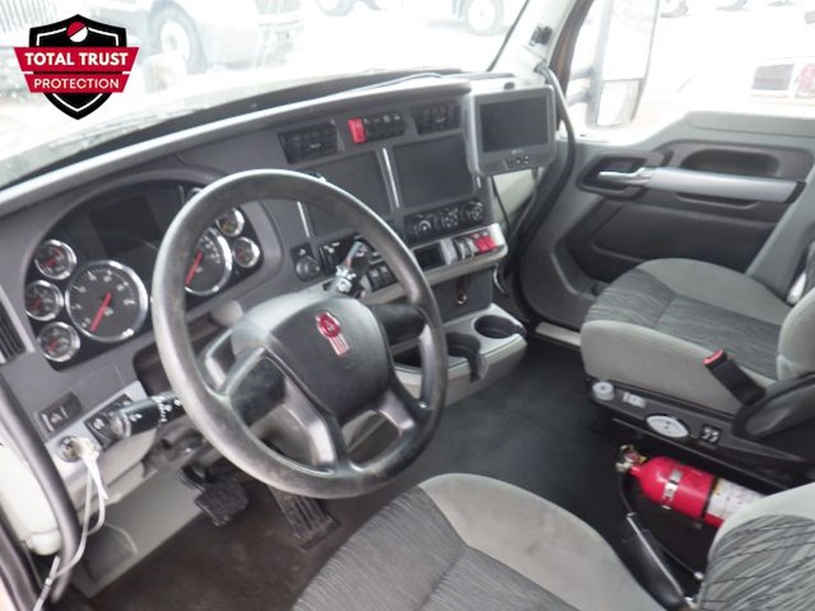 2022-kenworth-t680-image-19