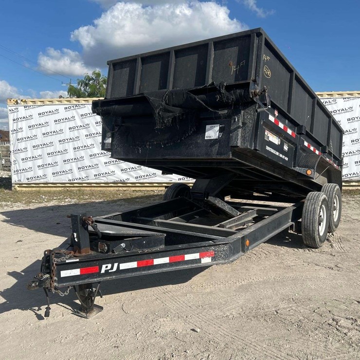 1999 FLATBED TRAILER
