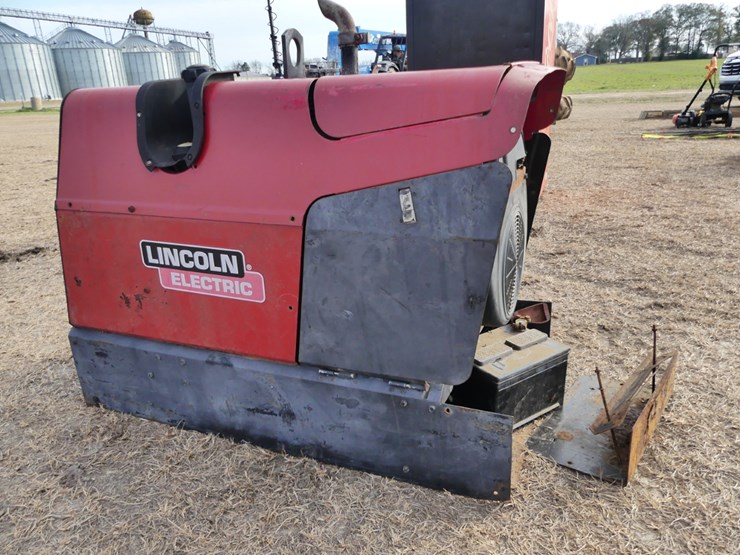 lincoln-ranger-250-welder-image-2
