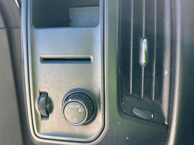 2016-chevrolet-silverado-1500-image-15