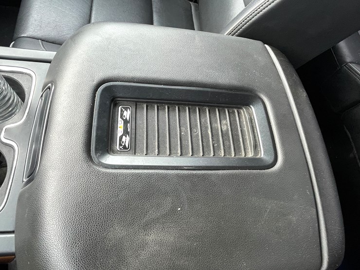 #4000-•-2019-chevy-silverado-high-country-pickup-(has-wi-title)-image-51