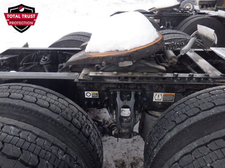 2022-kenworth-t680-image-9