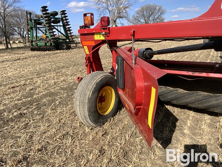 2019-new-holland-313rdb-discbine-pull-type-mower-conditioner-image-16