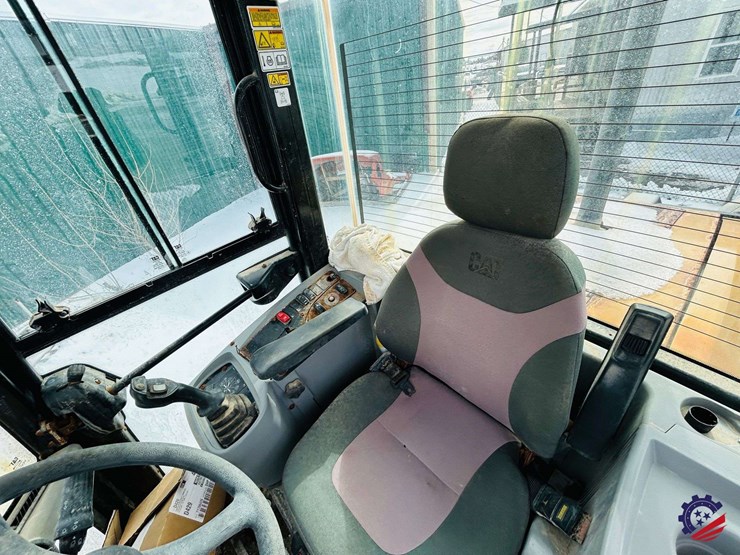 caterpillar-914m-image-99