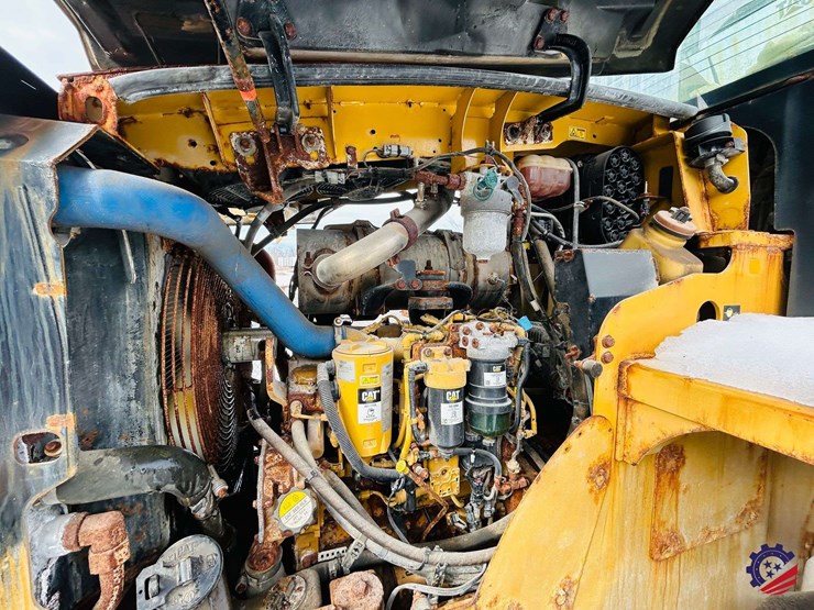 caterpillar-914m-image-79