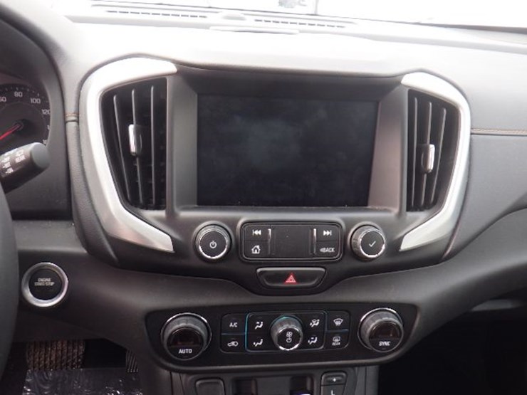 2021-gmc-terrain-slt-image-12