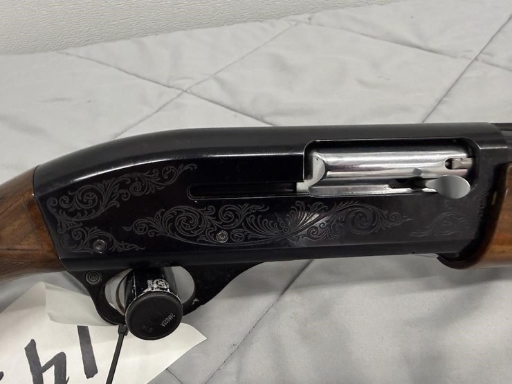 smith-&-wesson-1100-12-gauge-shotgun-image-4