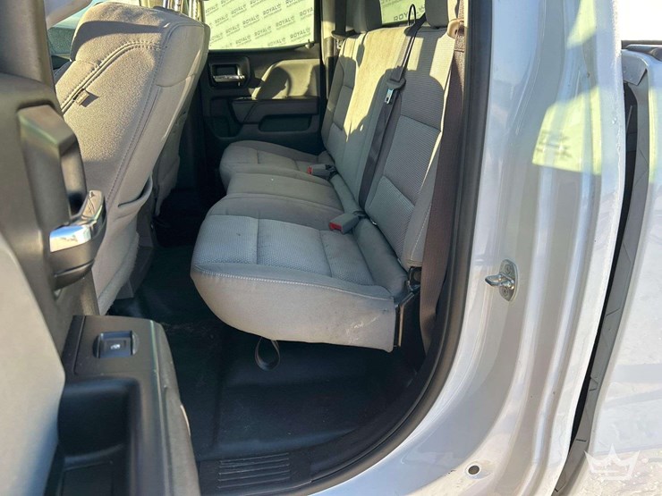 2017-chevrolet-silverado-1500-image-15