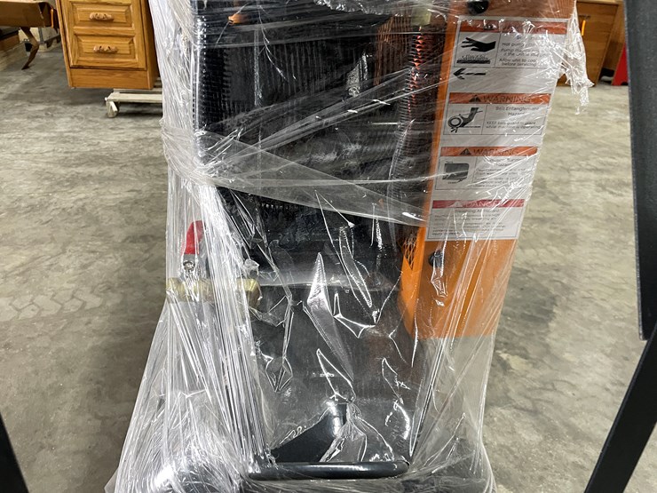 #2300-•-land-honor-40-gallon-2-stage-truck-mounted-air-compressor-image-18