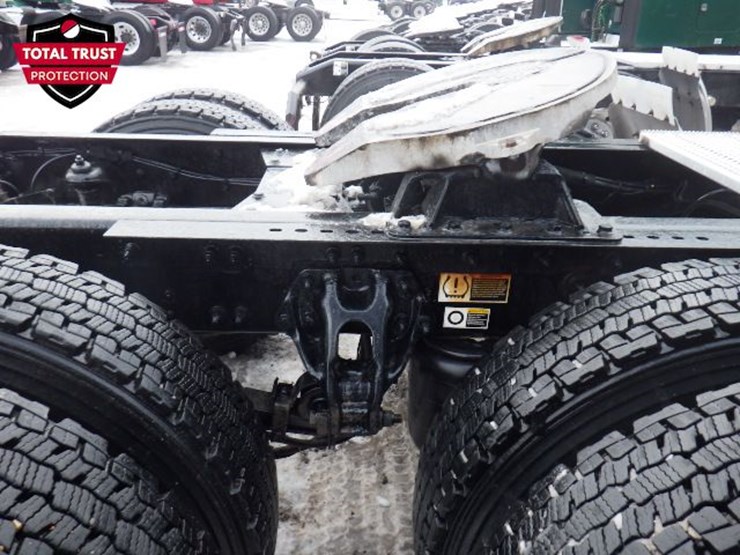 2019-peterbilt-579-image-5