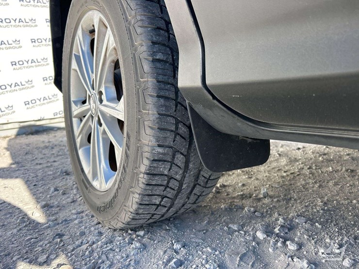 2017-ford-escape-image-26