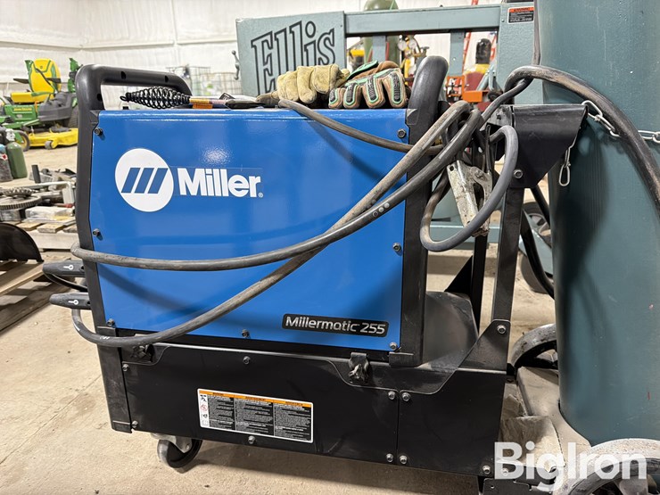 miller-millermatic-255-pulsed-mig-welder-w/apparel-&-accessories-image-5