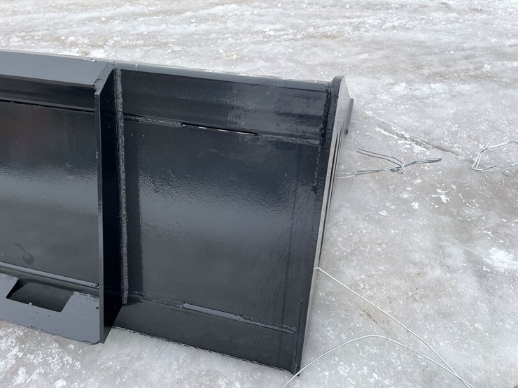 #2337-•-wolverine-skeleton-bucket-image-15