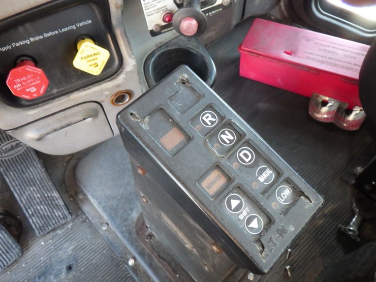 2007-peterbilt-378-image-15