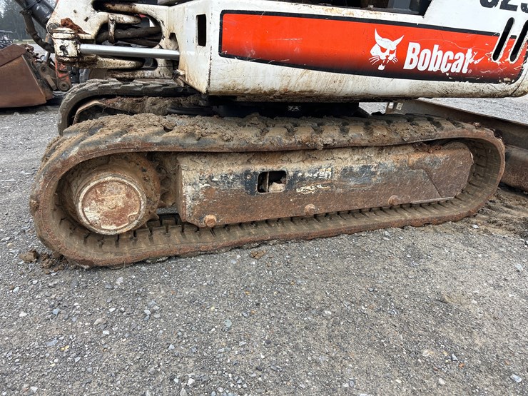 bobcat-325-image-9