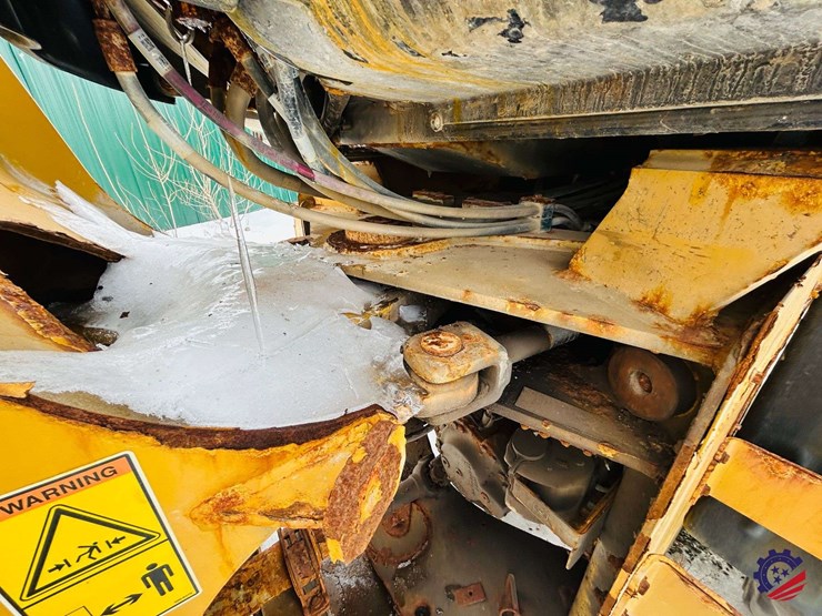 caterpillar-914m-image-64