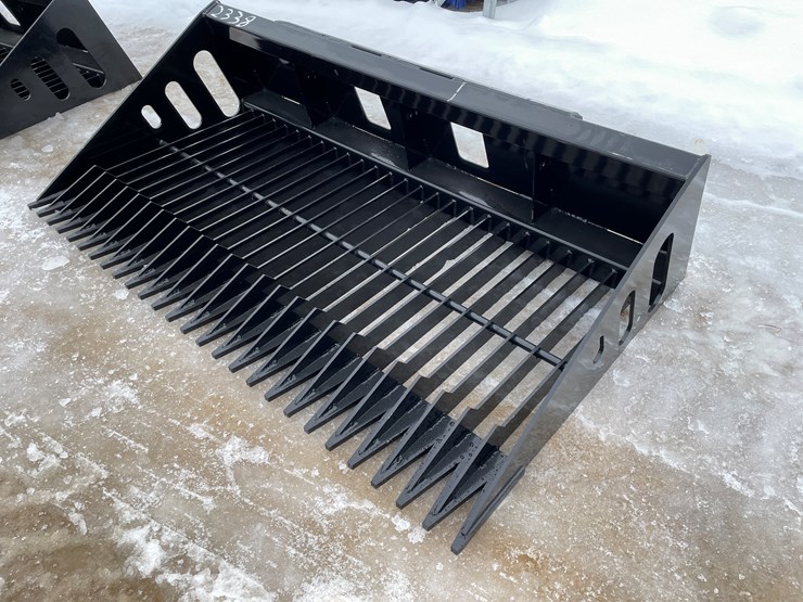 #2338-•-wolverine-skeleton-bucket-image-1