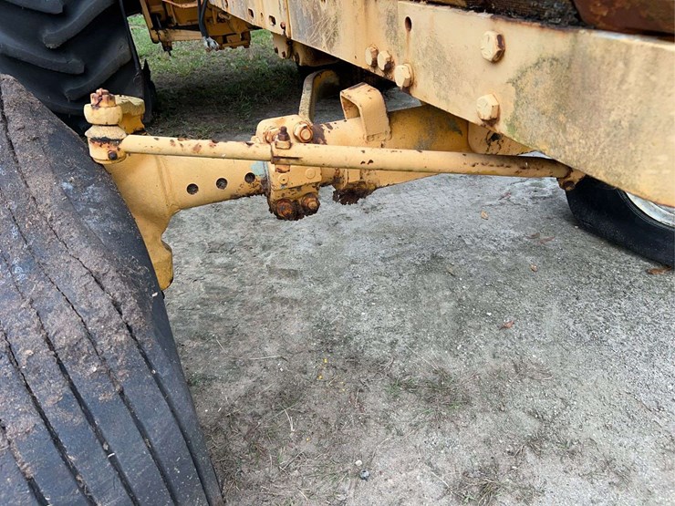 minneapolis-moline-g1050-image-24