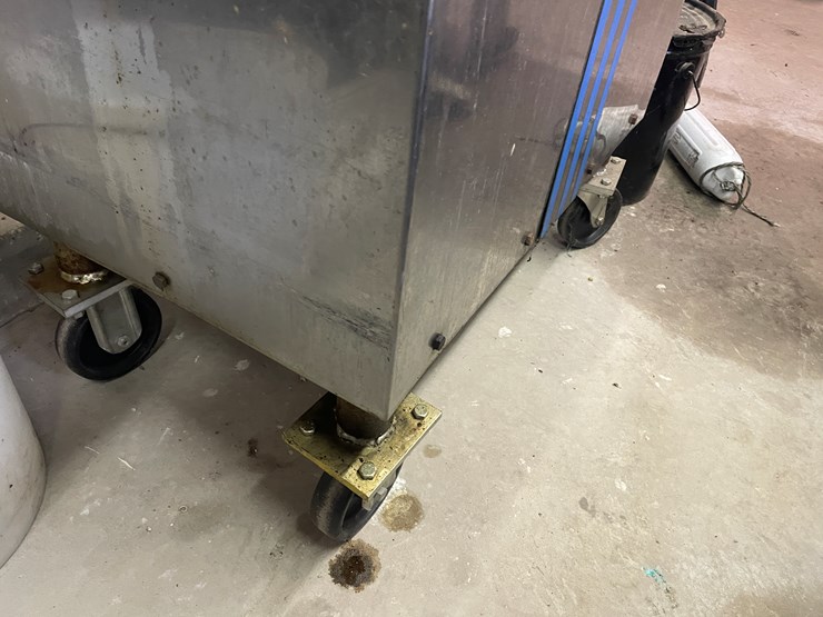 #4013-•-biro-commercial-meat-grinder-image-9