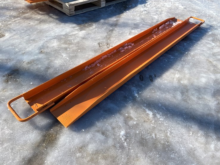 #2378-•-set-of-pallet-fork-extensions-image-2