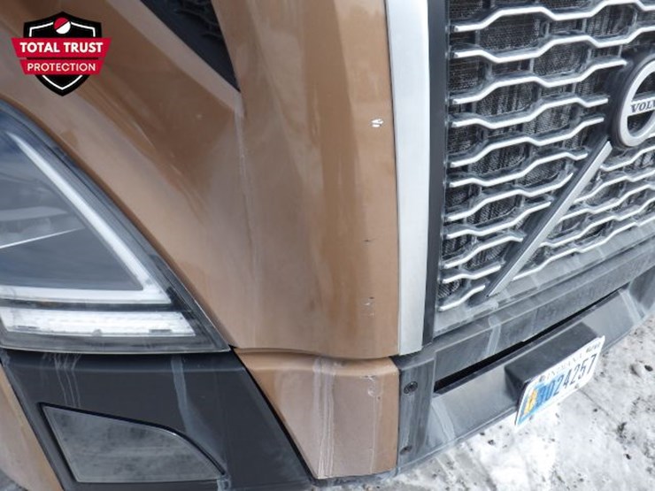 2022-volvo-vnl-300-image-5