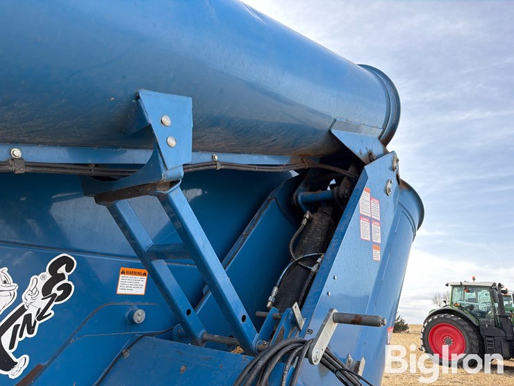 2009-kinze-1050-image-14