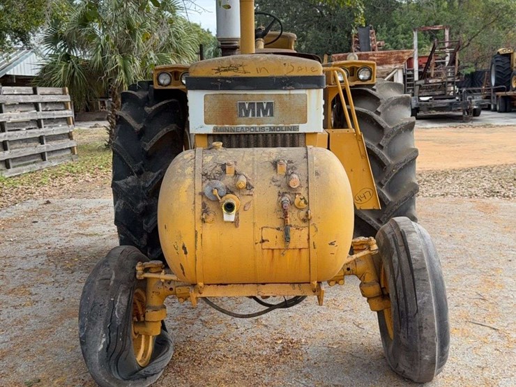 minneapolis-moline-g1000-image-3