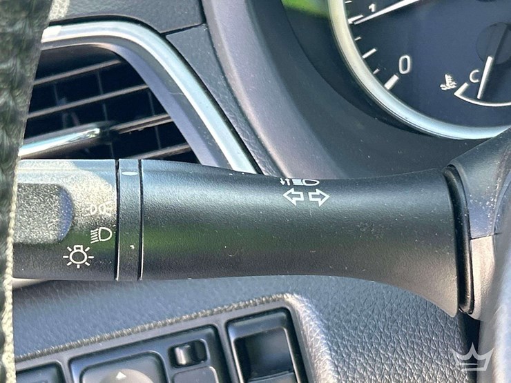 2017-nissan-sentra-sedan-image-16