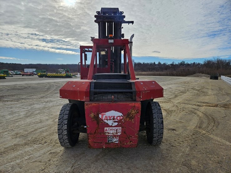#72-•-taylor-tse-90-01-fork-lift-image-4