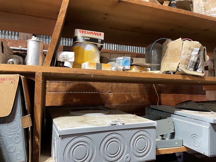 #7249-•-contents-of-(2)-shelving-units-image-11