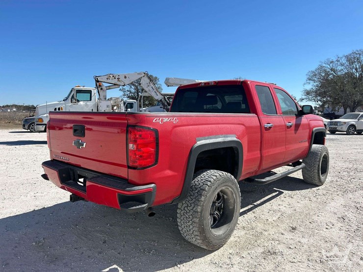 2016-chevrolet-silverado-1500-image-3