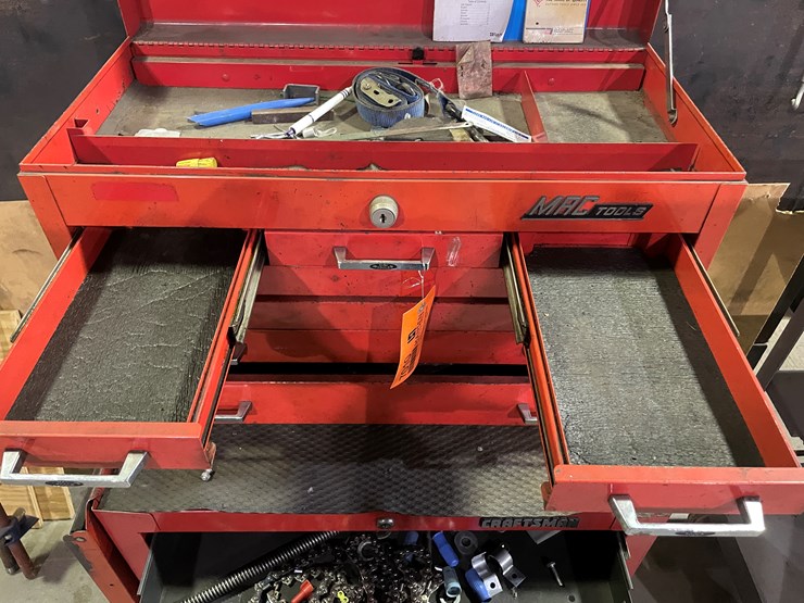 #7010-•-mac-toolbox-with-contents-image-7