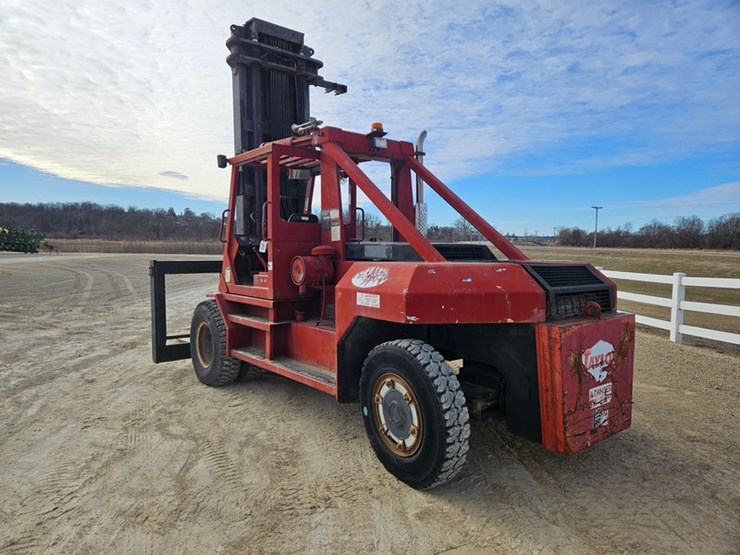 #72-•-taylor-tse-90-01-fork-lift-image-3