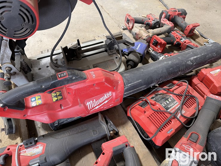 milwaukee-power-tools-&-batteries-image-7