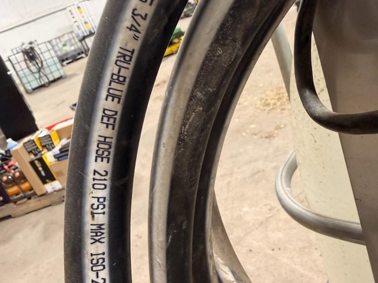 complete-bulk-def-tank-setup-image-9