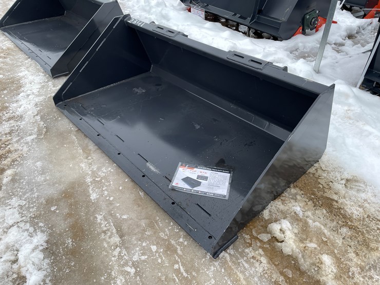 #2341-•-wolverine-universal-mount-track-duty-bucket-image-1