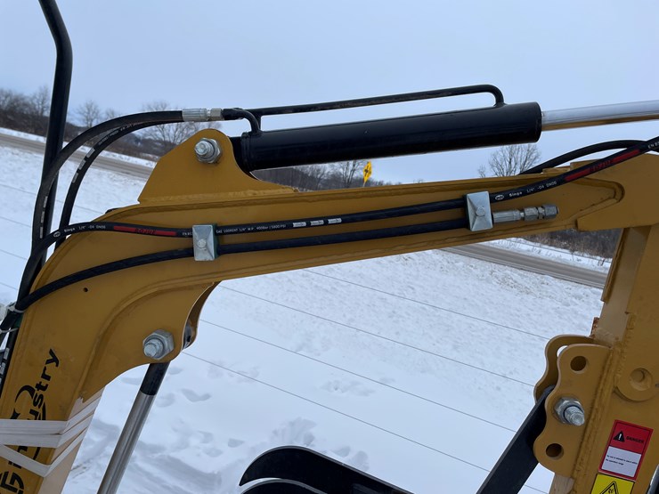 #106-•-new-cfg-industrial-mini-excavator-image-21