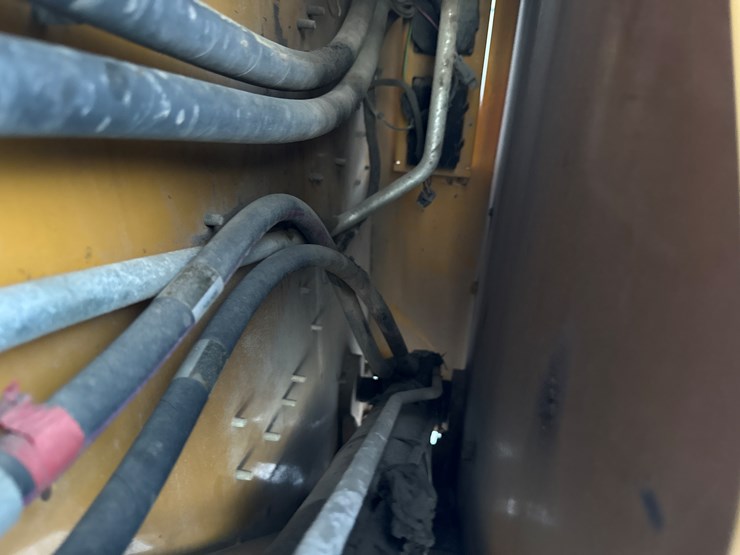 caterpillar-272d2-image-20