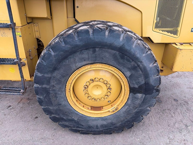 caterpillar-938h-image-20