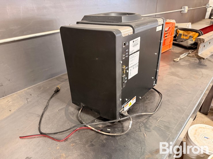 dickey-john-gac2700-ugma-grain-moisture-tester-image-3